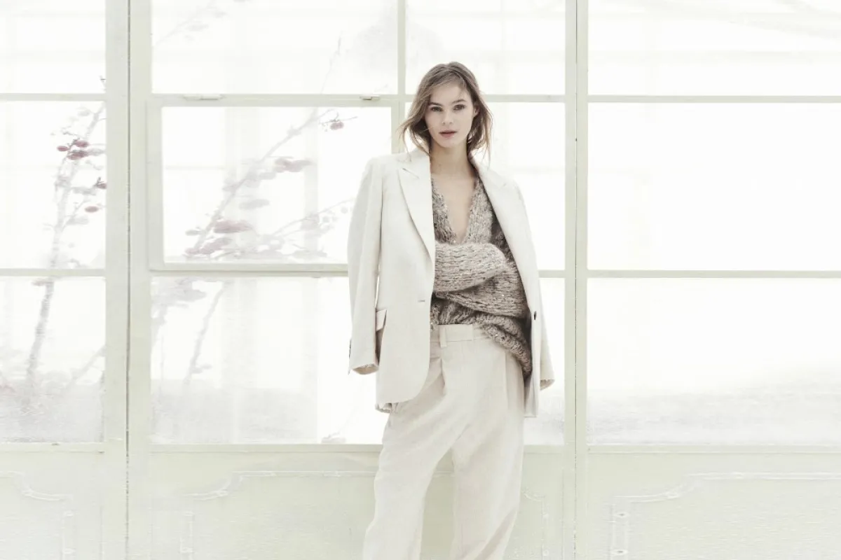 السروال الفضفاض موضة لافتة في مجموعات خريف 2021