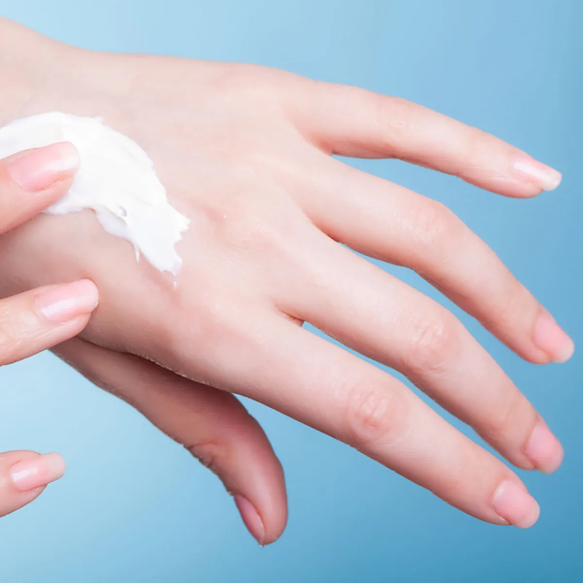  أعراض مرض جلد الفراشة والعلاج 