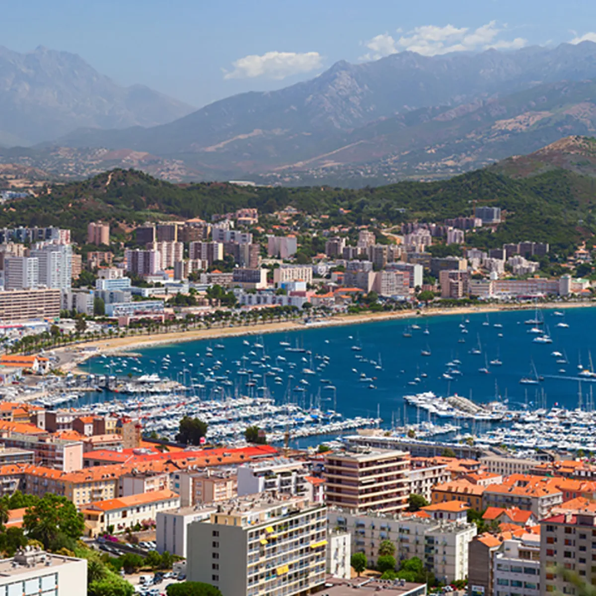 رحلة إلى كورسيكا الفرنسيّة