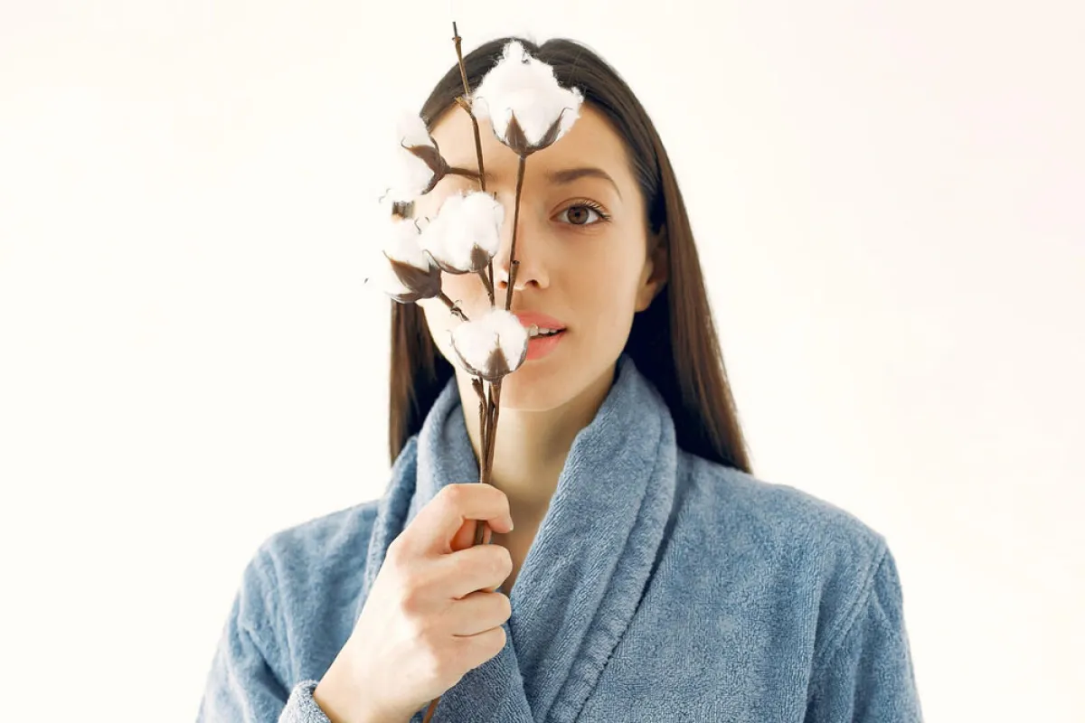 تقشير البشرة من الرأس حتى القدمين في الخريف