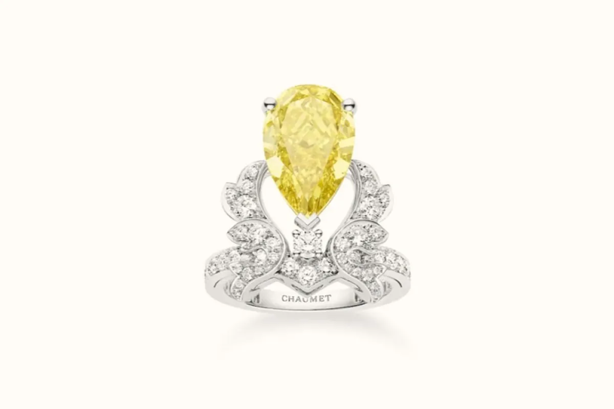  خاتم مرصّع بالألماس الأصفر من شوميه Chaumet 