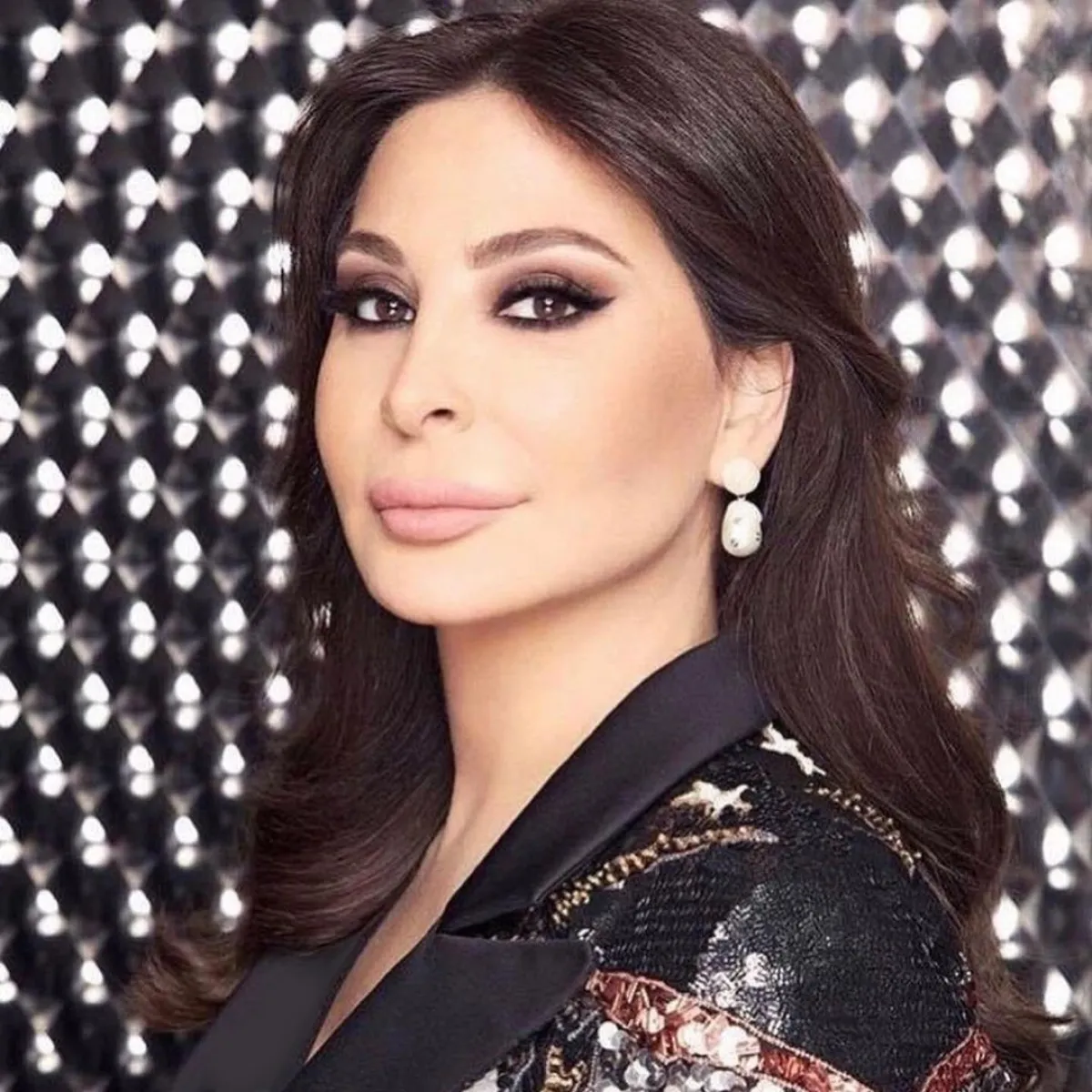 مكياج هادئ على طريقة إليسا- الصورة من حسابها على انستغرام