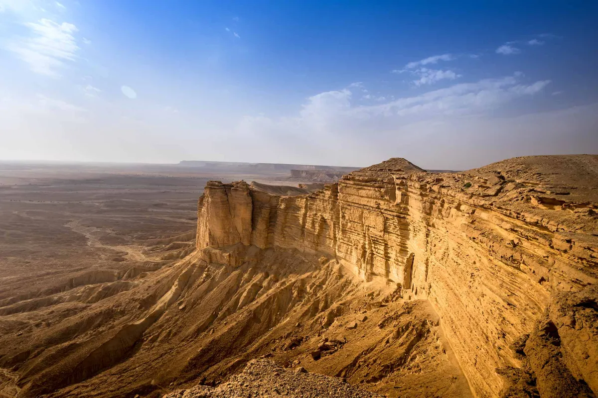 رحلة لا تنسى إلى حافة العالم 