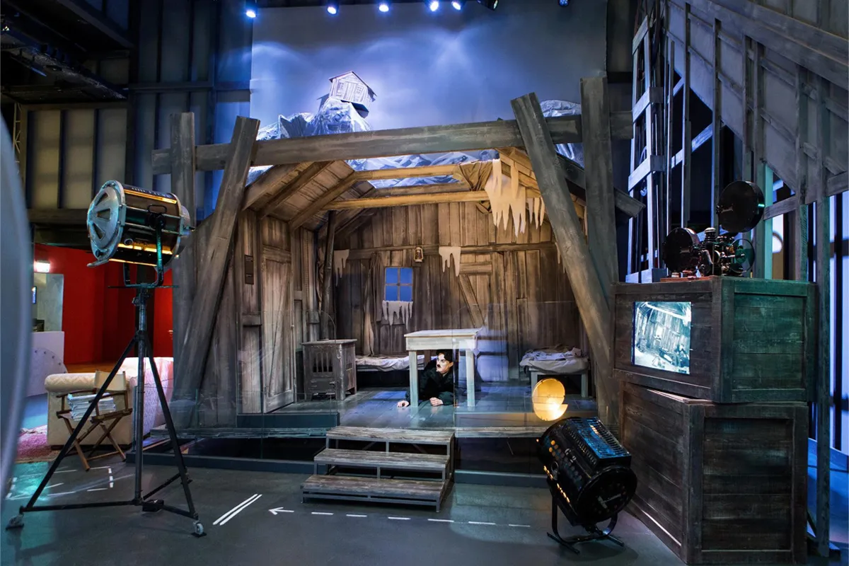 عالم تشارلي شابلن