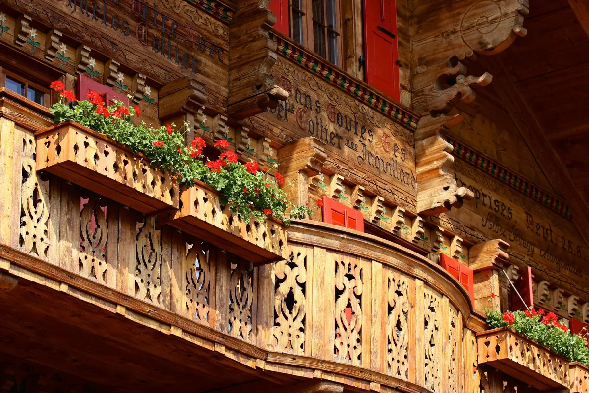 قرون من التاريخ والثقافة