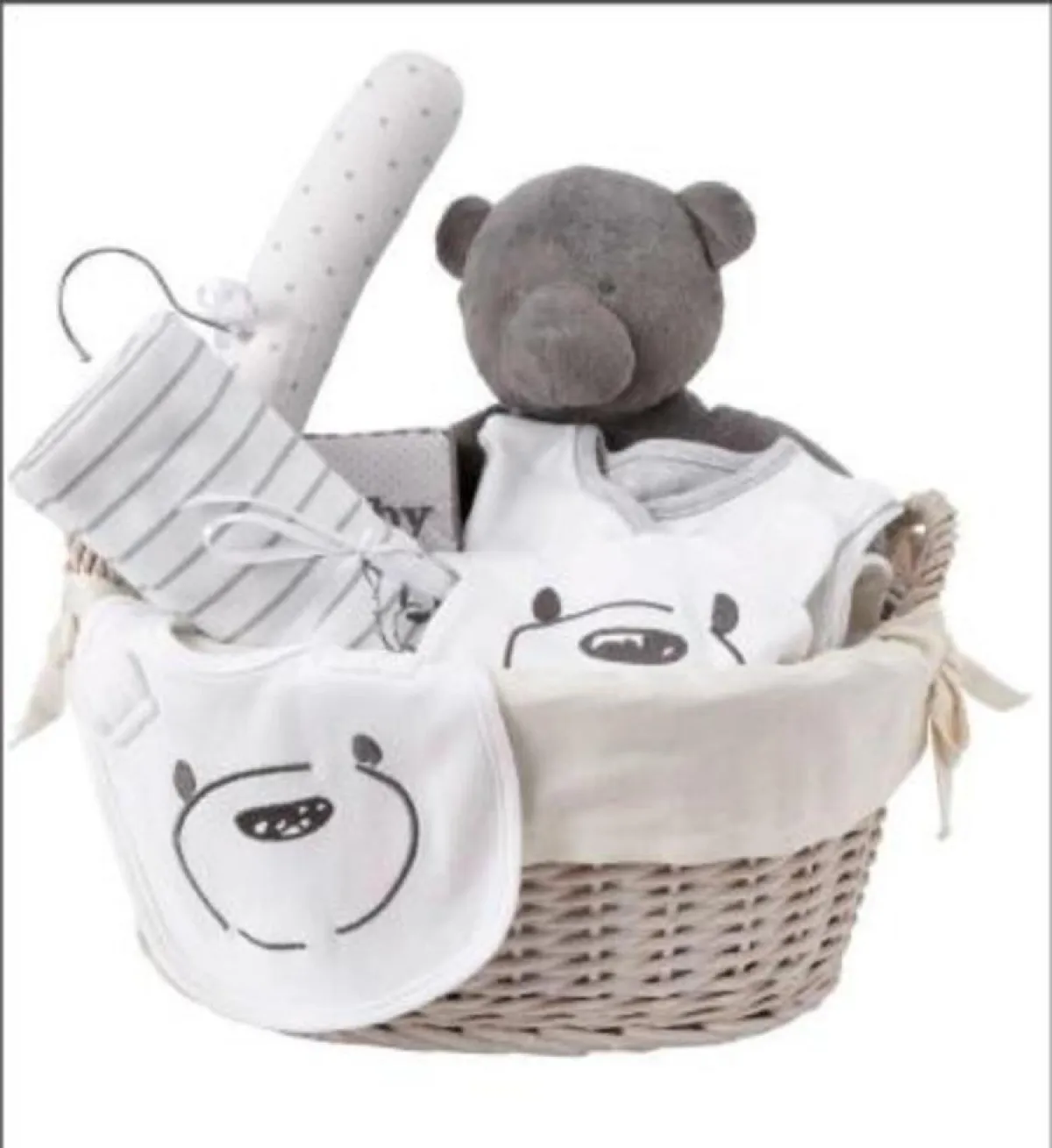 ملابس البيبي