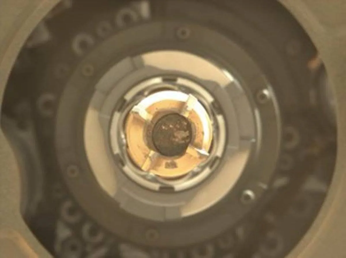 مركبة ناسا تكتشف دليلا على وجود حياة في المريخ.