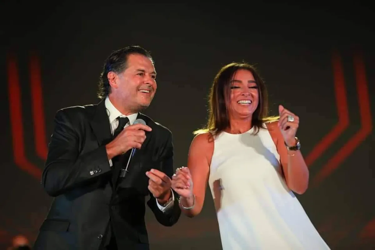 راغب علامة يرقص مع روجينا - الصورة من المسؤول الإعلامي للحفل 