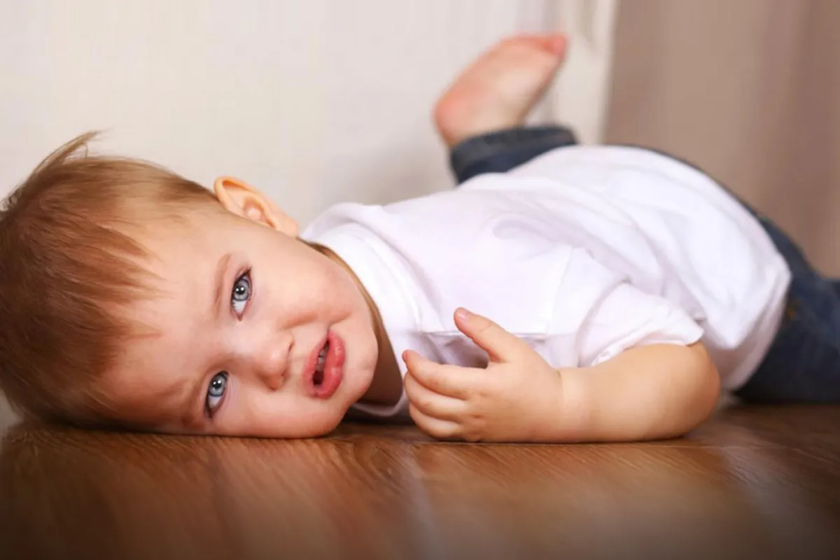 شكوى تتكرر: طفلي مدلل كيف أتعامل معه؟