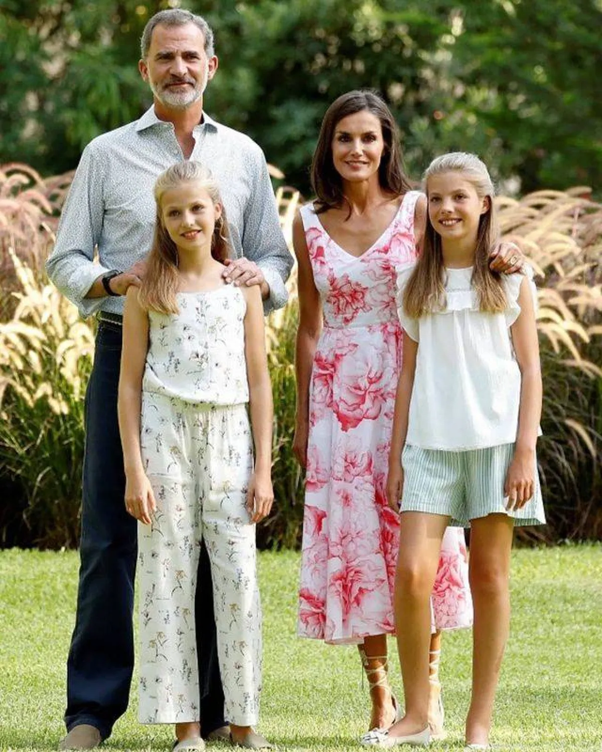 ملك وملكة إسبانيا مع ابنتيهما- الصورة من حساب Europe royals على إنستغرام