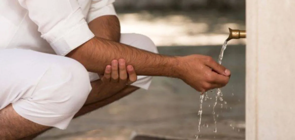 براءة تصميم لسعودية تبتكر مغسلة تنهي معاناة كبار السن