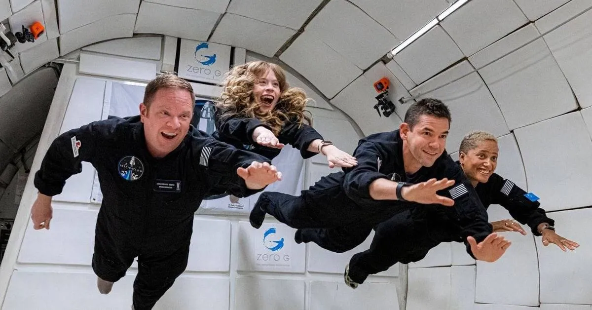 أول رحلة مدنية إلى الفضاء