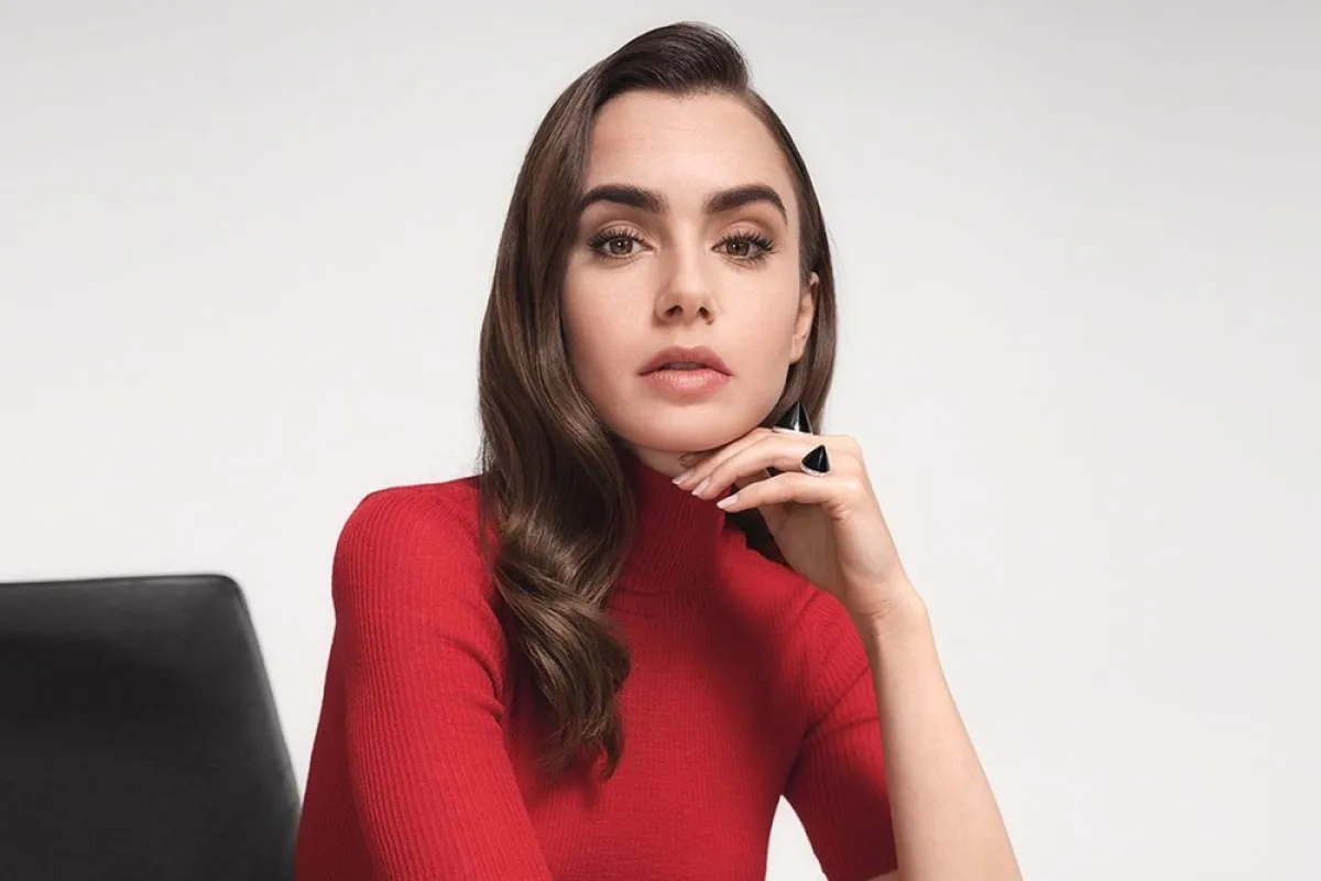 تسريحات شعر بسيطة من ليلي كولينز