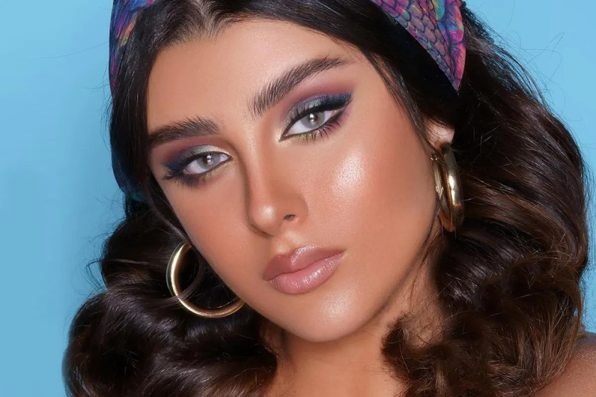 صيحات مكياج بالألوان القوية من نوره بو عوض