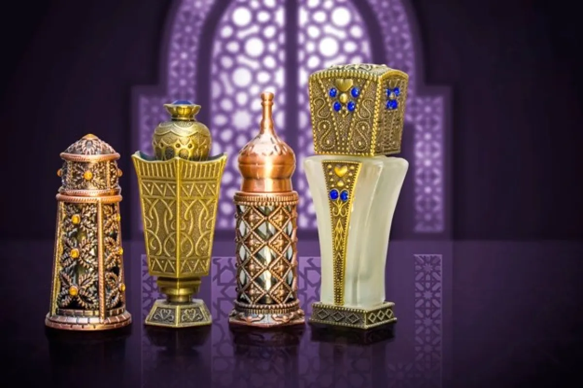 عطور نسائية إماراتية