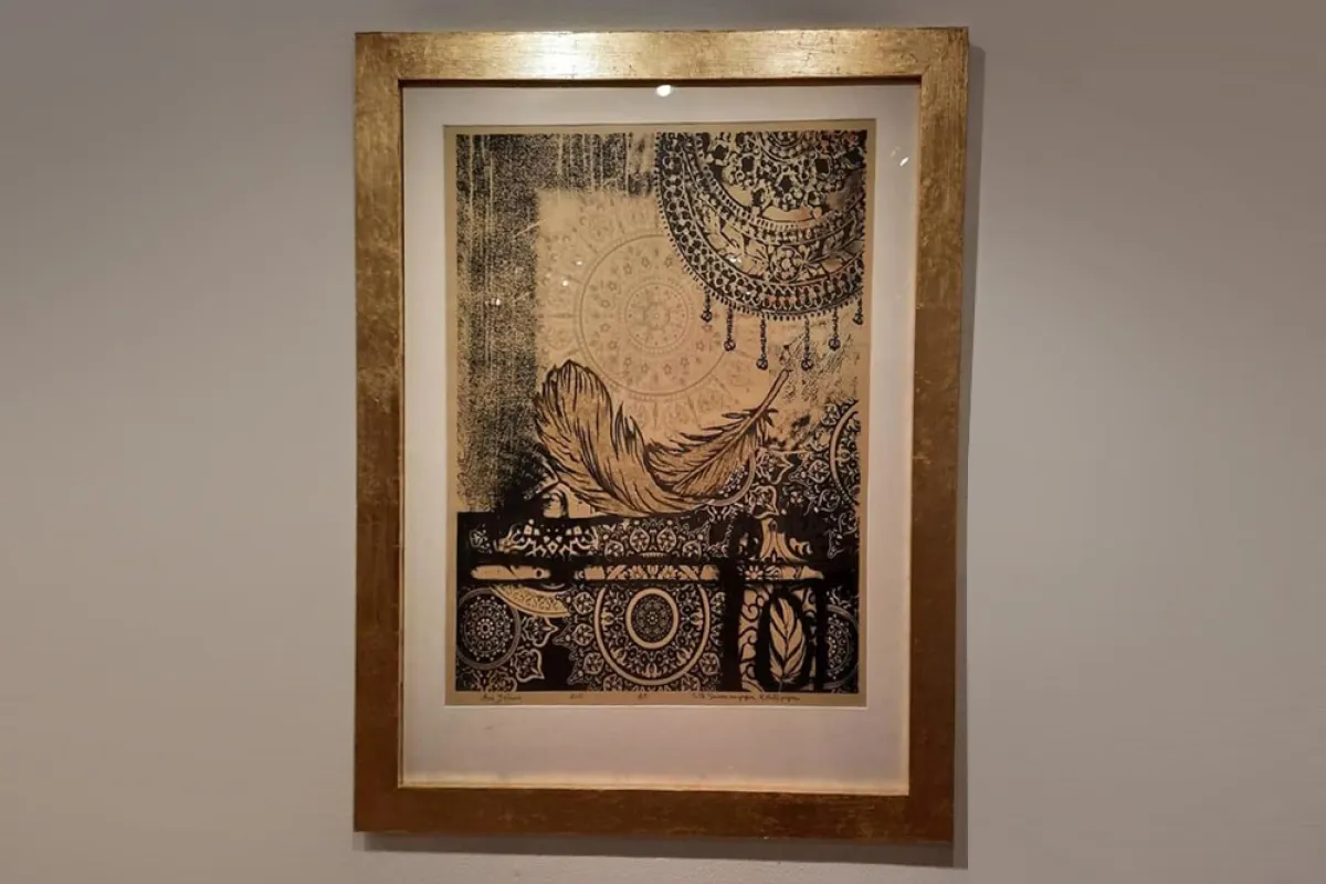 معرض (روح حرة) تهيم بقاعة الأوبرا، وفك قيدها الجسدي 