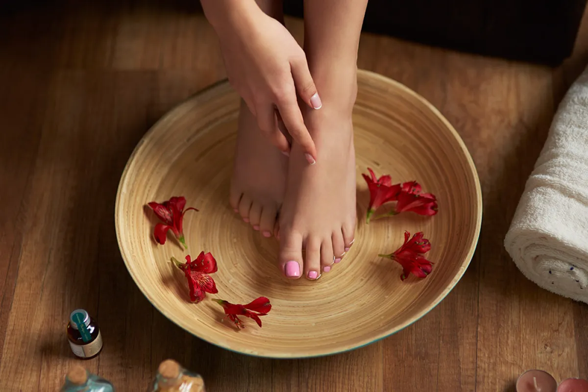  8 نصائح للتخلص من روائح القدمين المزعجة