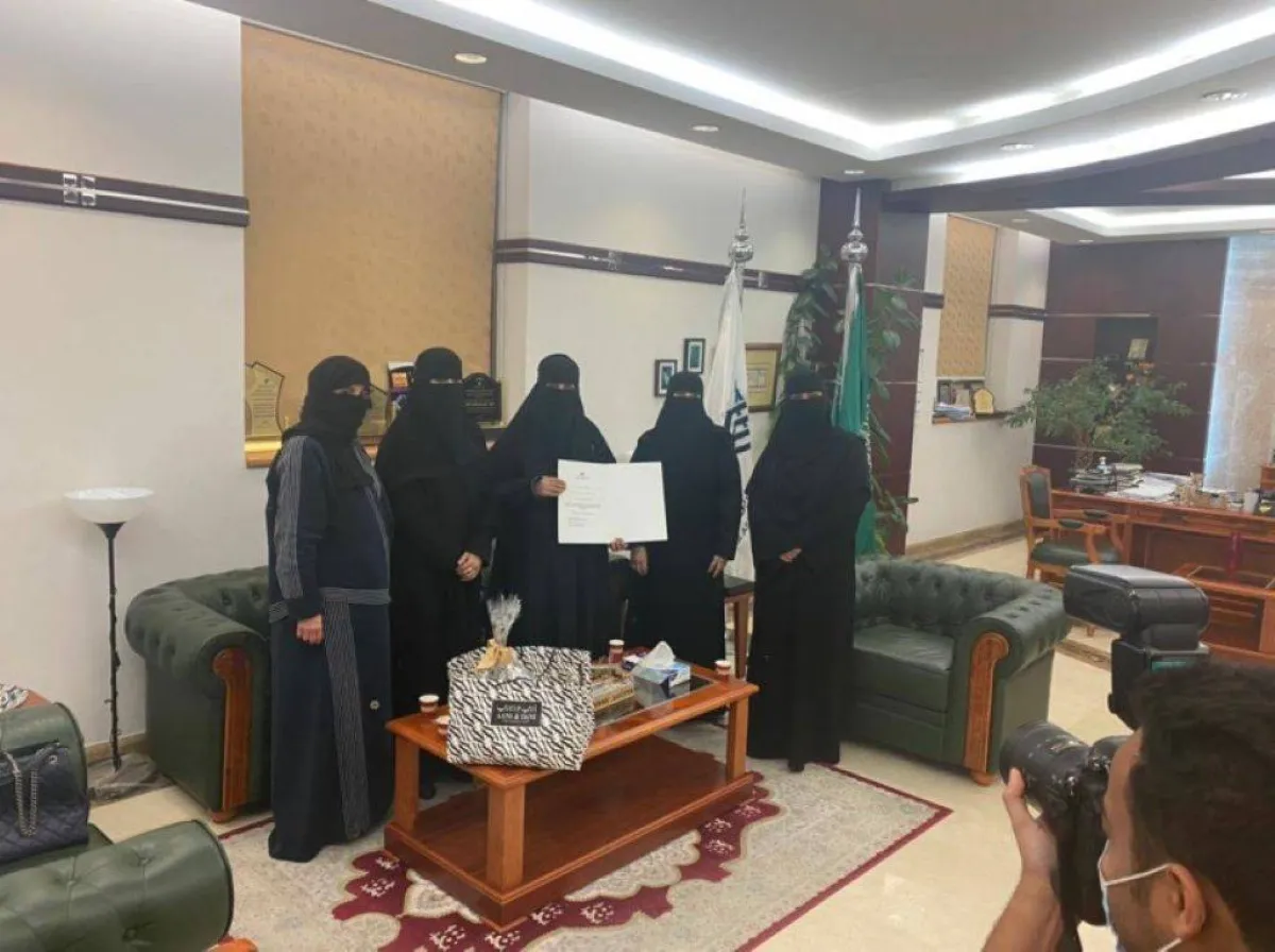 سعودية تحقق أعلى معدل تراكمي في جامعة الإمام عبدالرحمن بعمر 68 عاماً