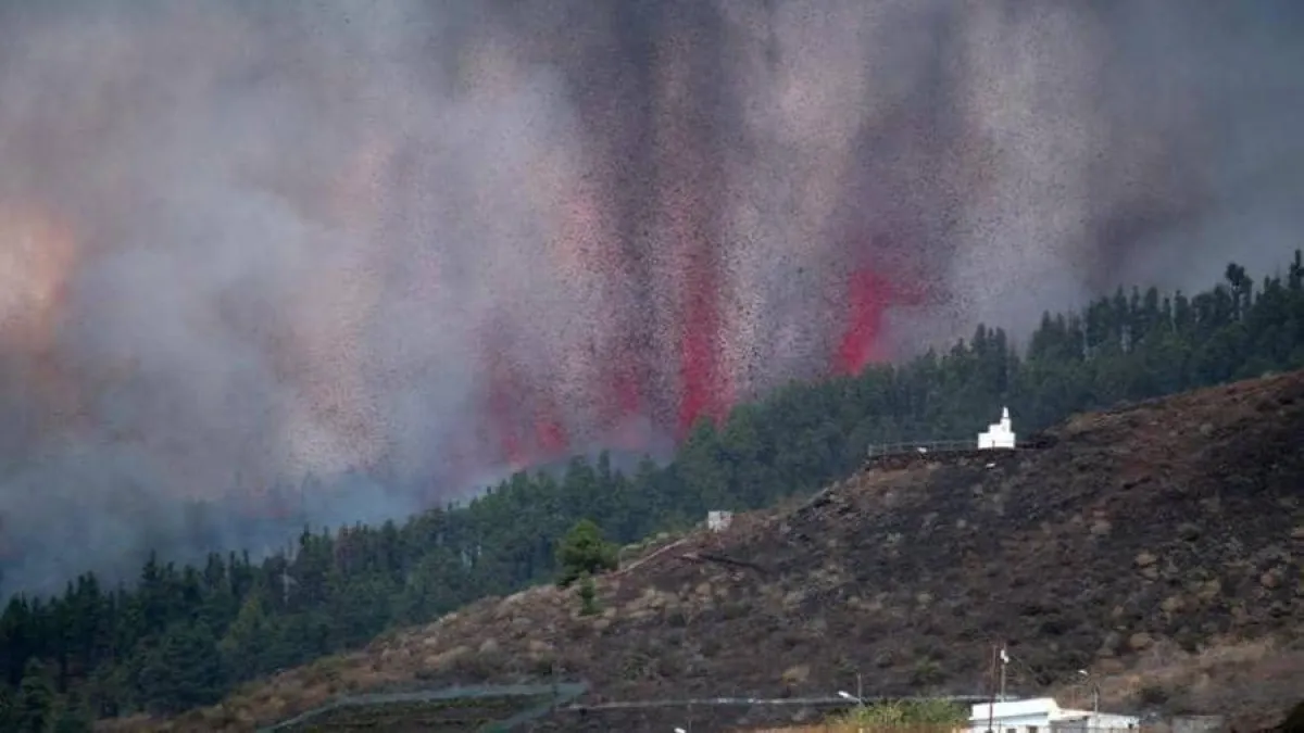 انفجار بركان لابالما- وكالة فرانس برس