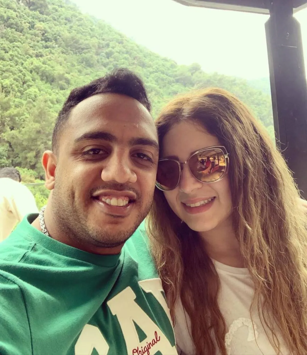 أوس أوس وزوجته- الصورة من انستجرام أوس اوس