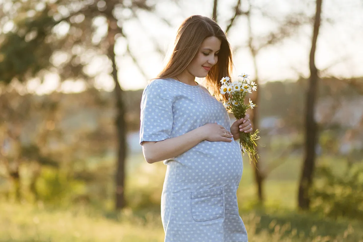  التغييرات الجسدية التي يمكن أن تتوقعها المرأة أثناء الحمل