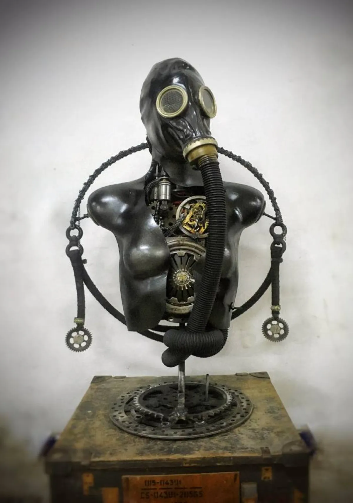 نحت أحمد سعيد من فيس بوك جاليري ضي