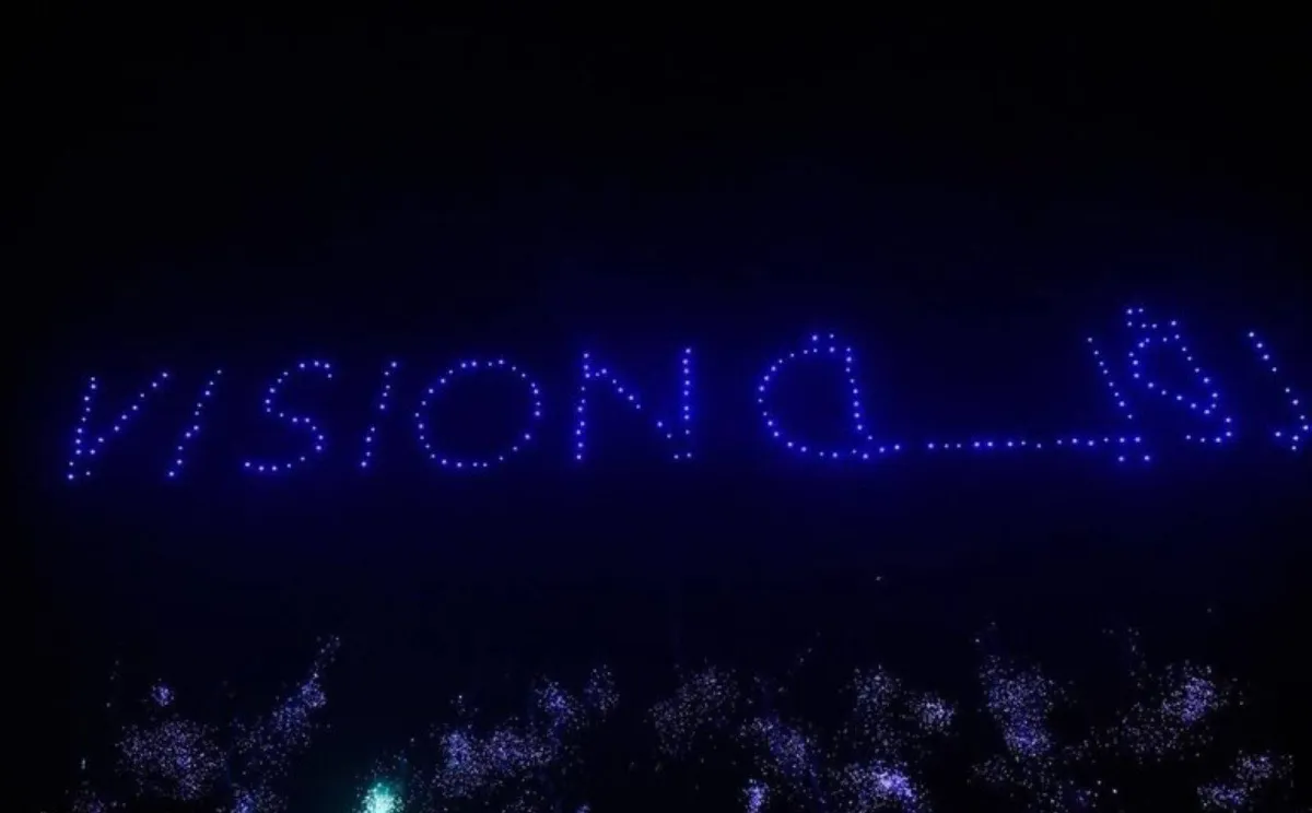 السعودية تدخل موسوعة غينيس برسم شعار رؤية المملكة2030 بالألعاب النارية