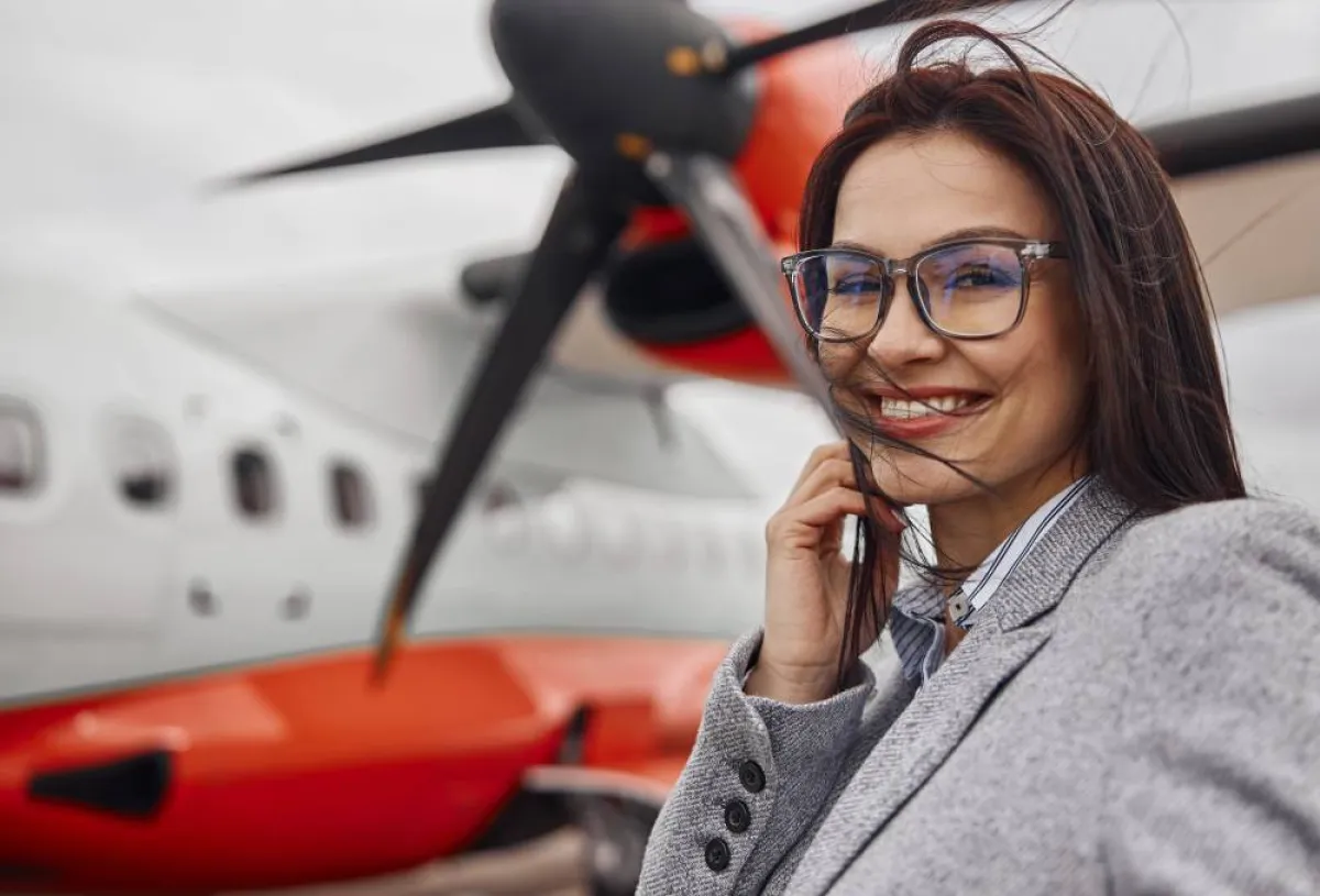 ينصح عند صعود الطائرة أو هبوطها التثاؤب