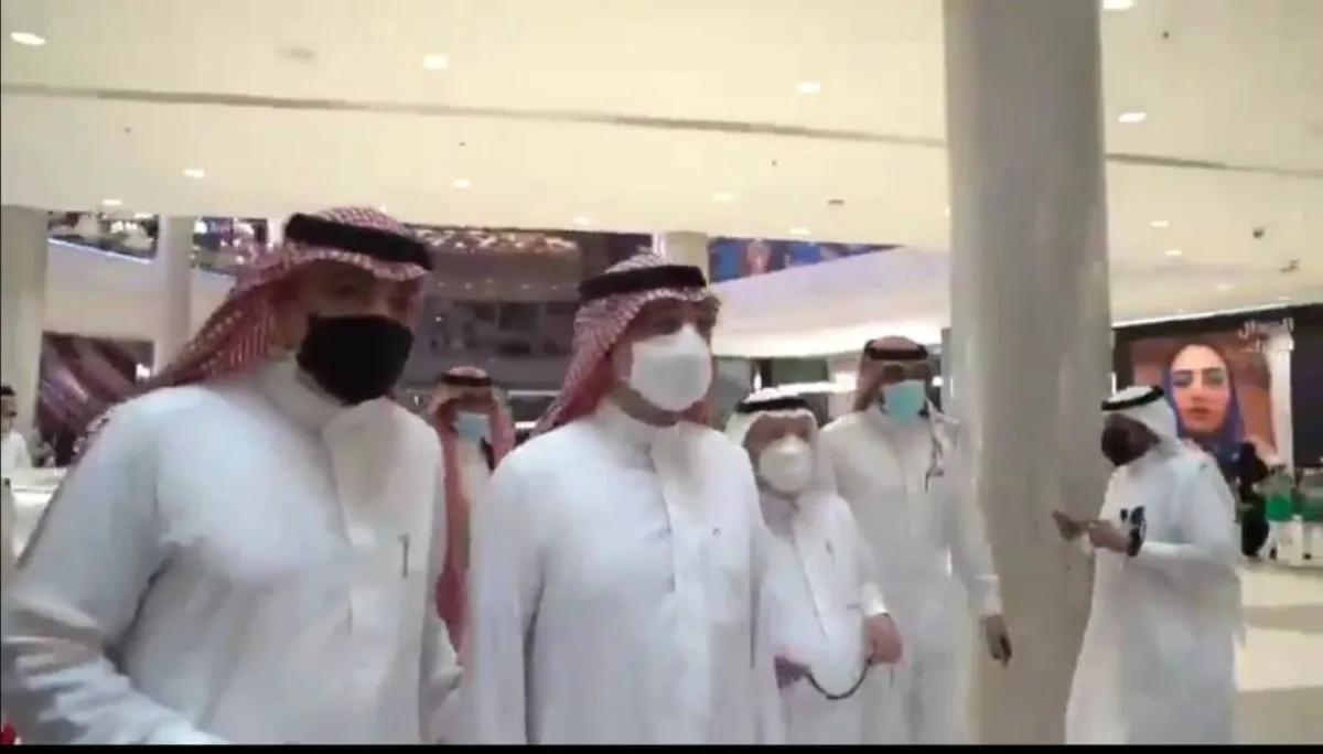 أمين جدة أثناء افتتاح المتحف