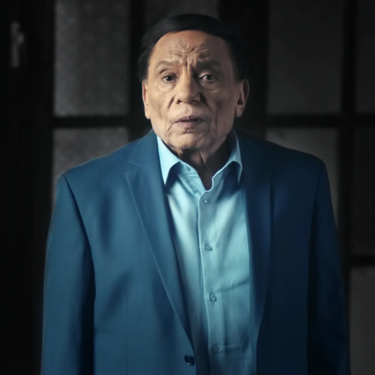 عادل إمام - الصورة من صفحته الرسمية على فيسبوك