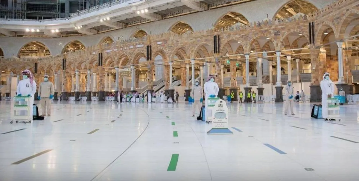 عناية كبيرة واختبارات يومية للتأكد من سلامة ماء زمزم.المصدر (واس)