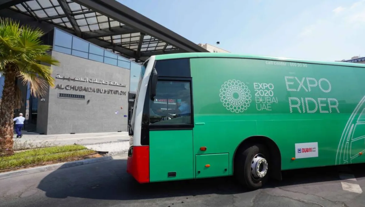 طورت ووسعت الأنظمة المرورية الذكية المصدر "وام"