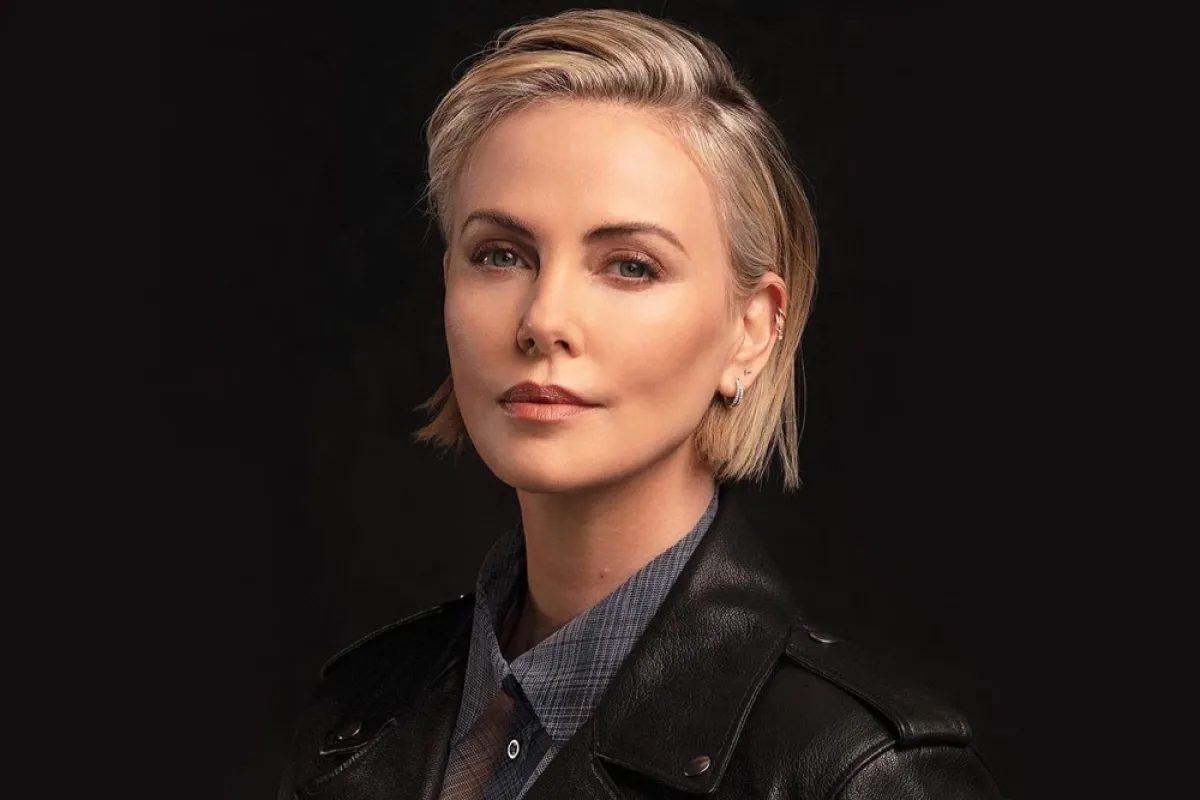 تشارليز ثيرون-الصورة من حساب فانز تشارليز ثيرون على إنستغرام