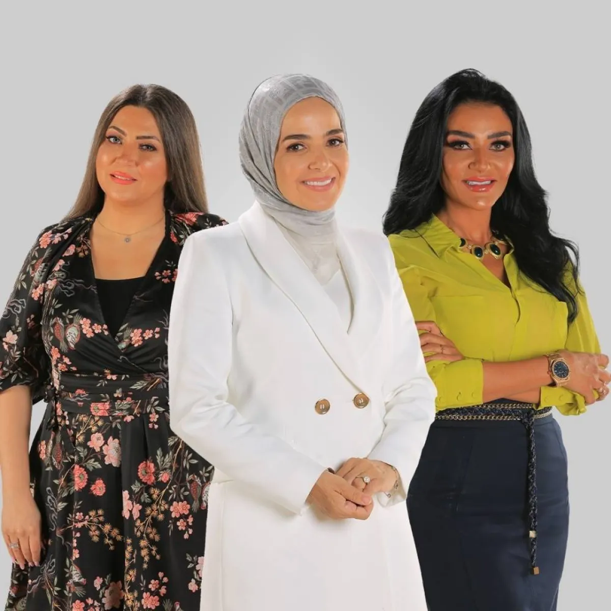 منى عبد الغني وهبة الأباصيري وإيمان عز الدين-من فيس بوك الستات ميعرفوش يكذبوا