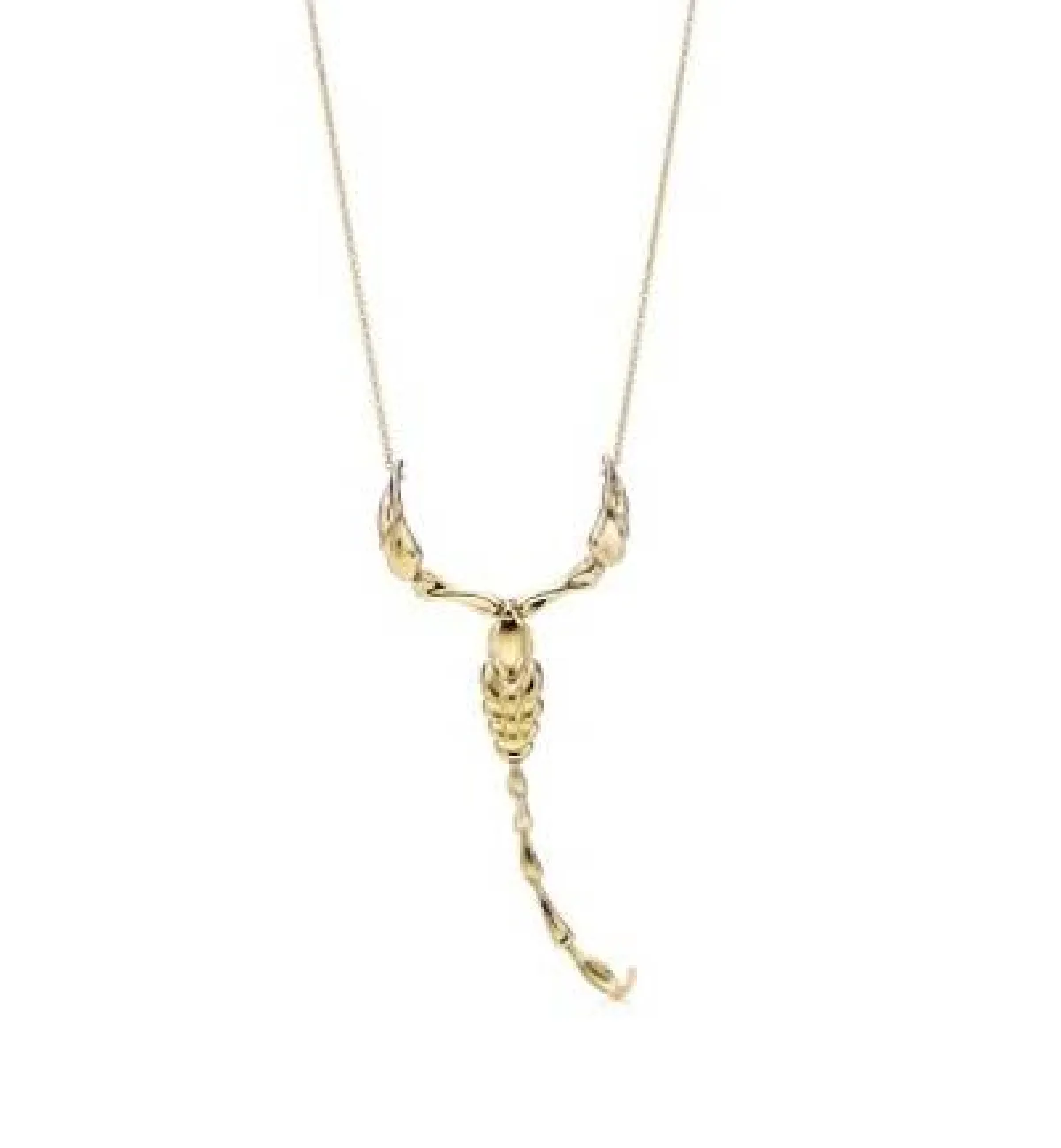 قلادة على شكل عقرب من تيفاني آند كو