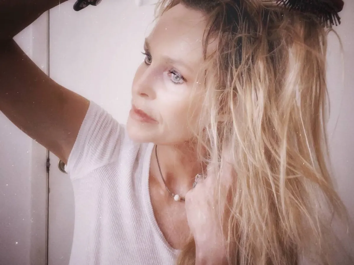 يستفيد من علاج بوتوكس للشعر الذين يعانون من تلف الشعر