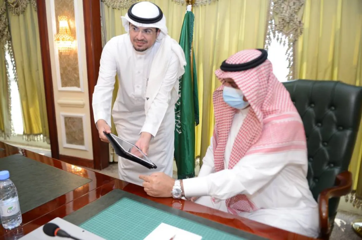 صورة من تدشين الخدمات الإلكترونية