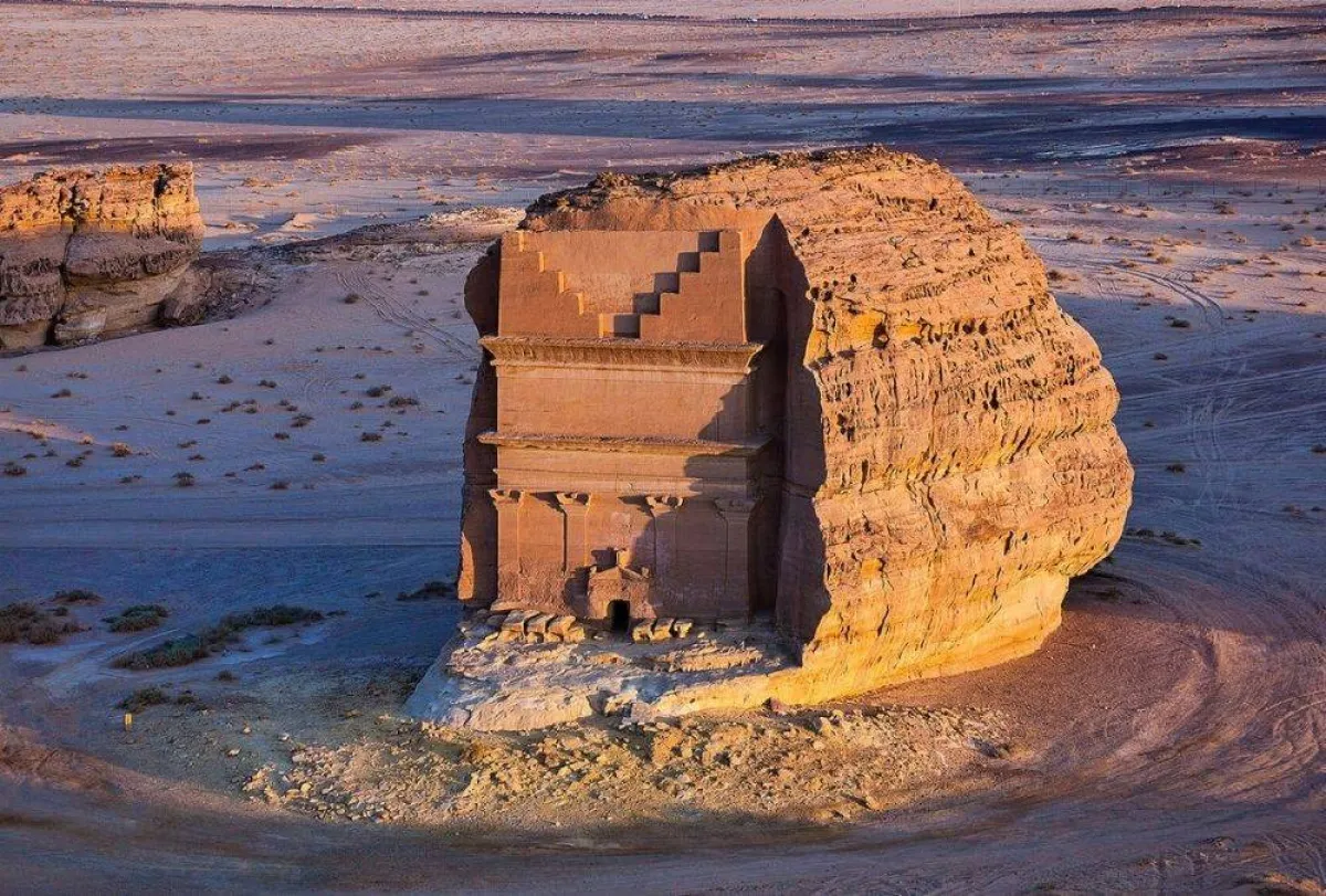 منحوتات تعكس حضارات وتاريخ أمم سابقة