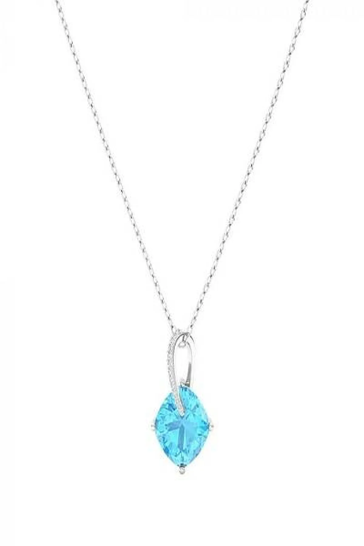 قلادة مرصعة بالأكوامارين والألماس من لازوردي