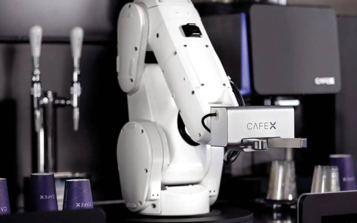 روبوت باريستا يانو