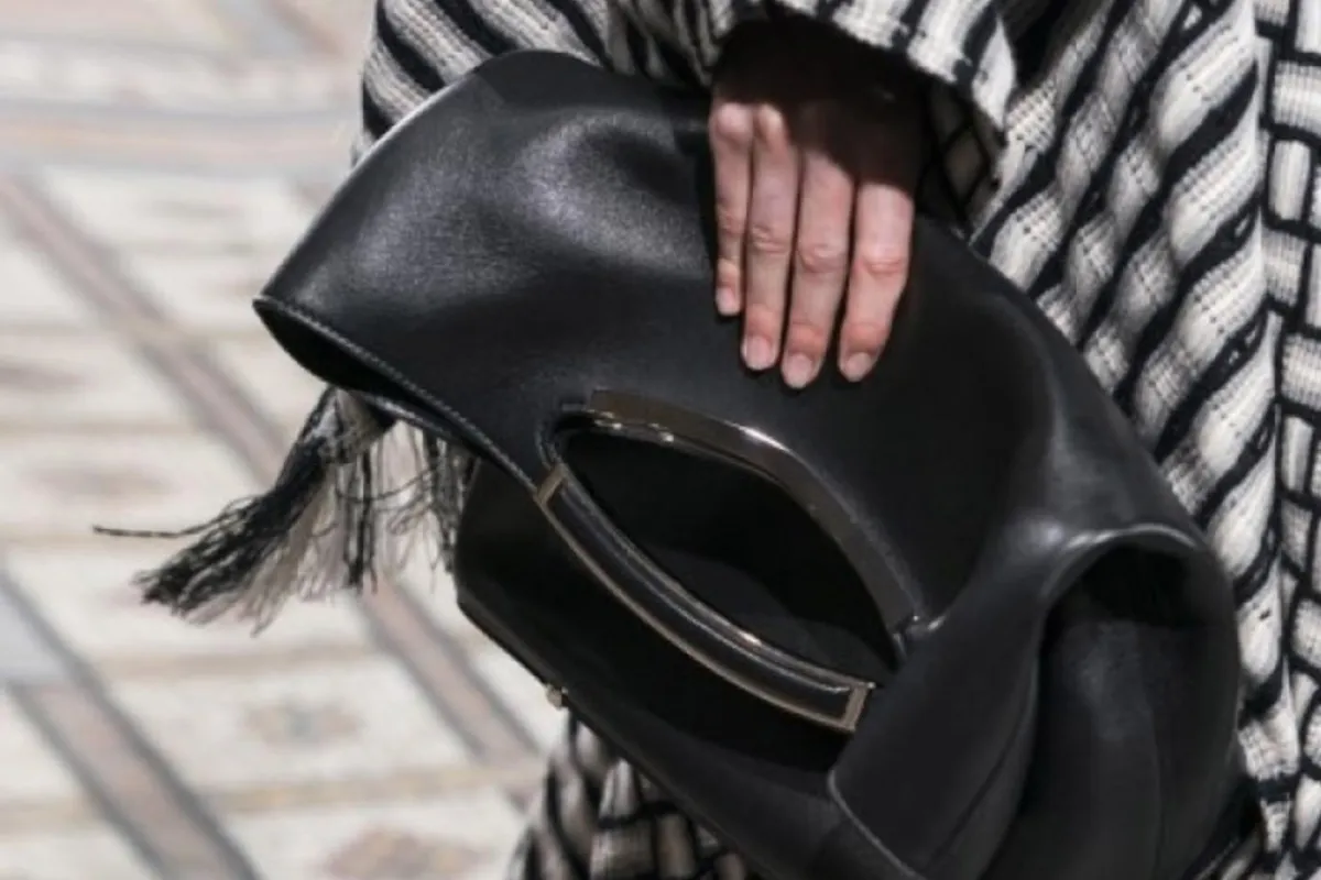 غابريللا هيرست  - Gabriela  Hearst