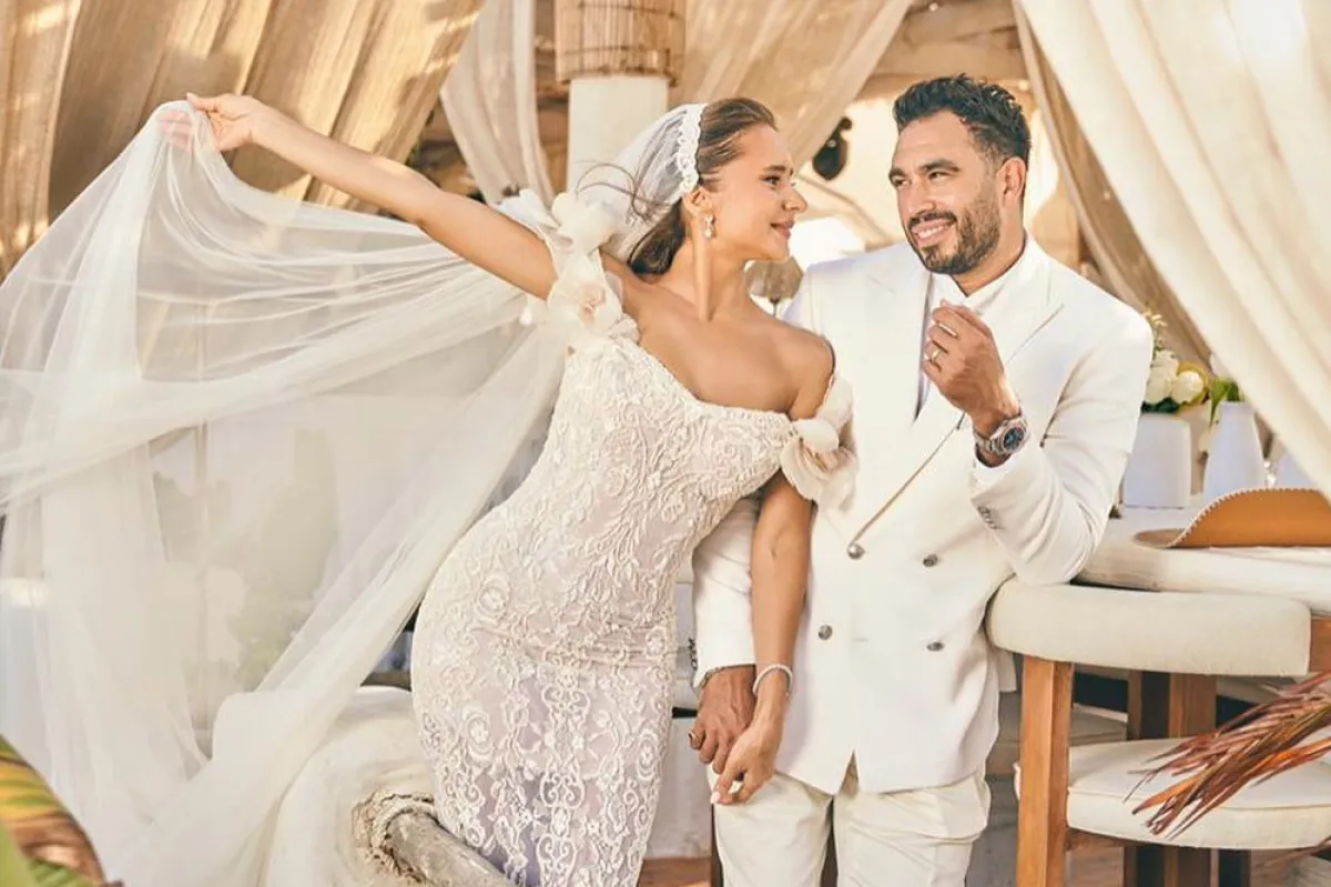 نيللي كريم وزوجها هشام عاشور