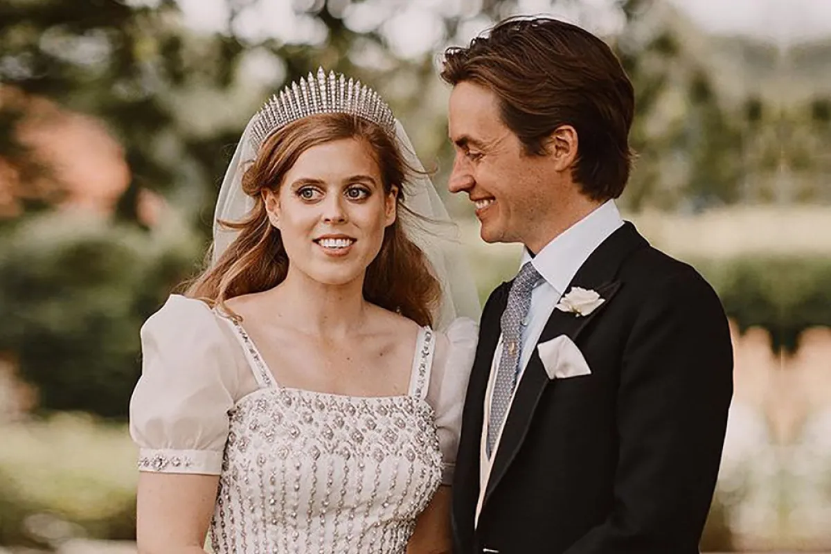 الأميرة بياتريس ترحب بابنتها