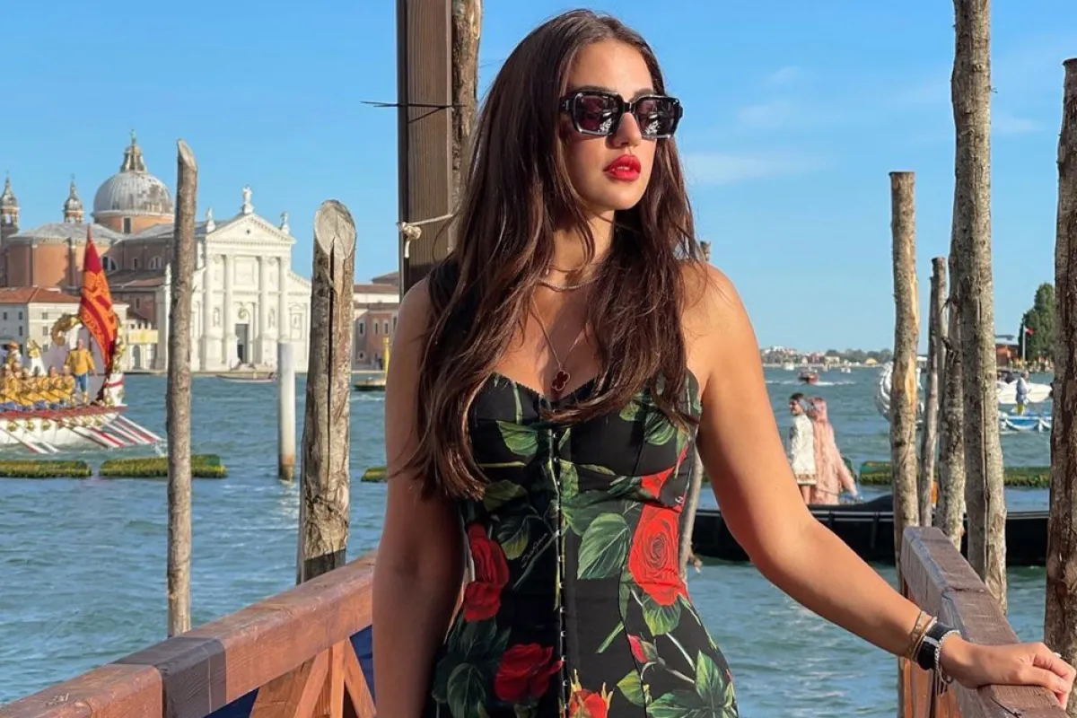 أجمل إطلالات درة في مدينة البندقية في إيطاليا