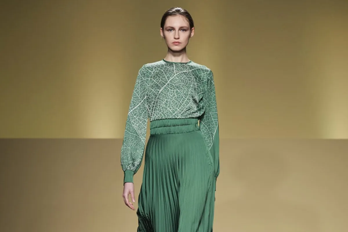 أزياء باللون الأخضر في اليوم الوطني السعودي-بودابيست كولاكشن Budapest Collection