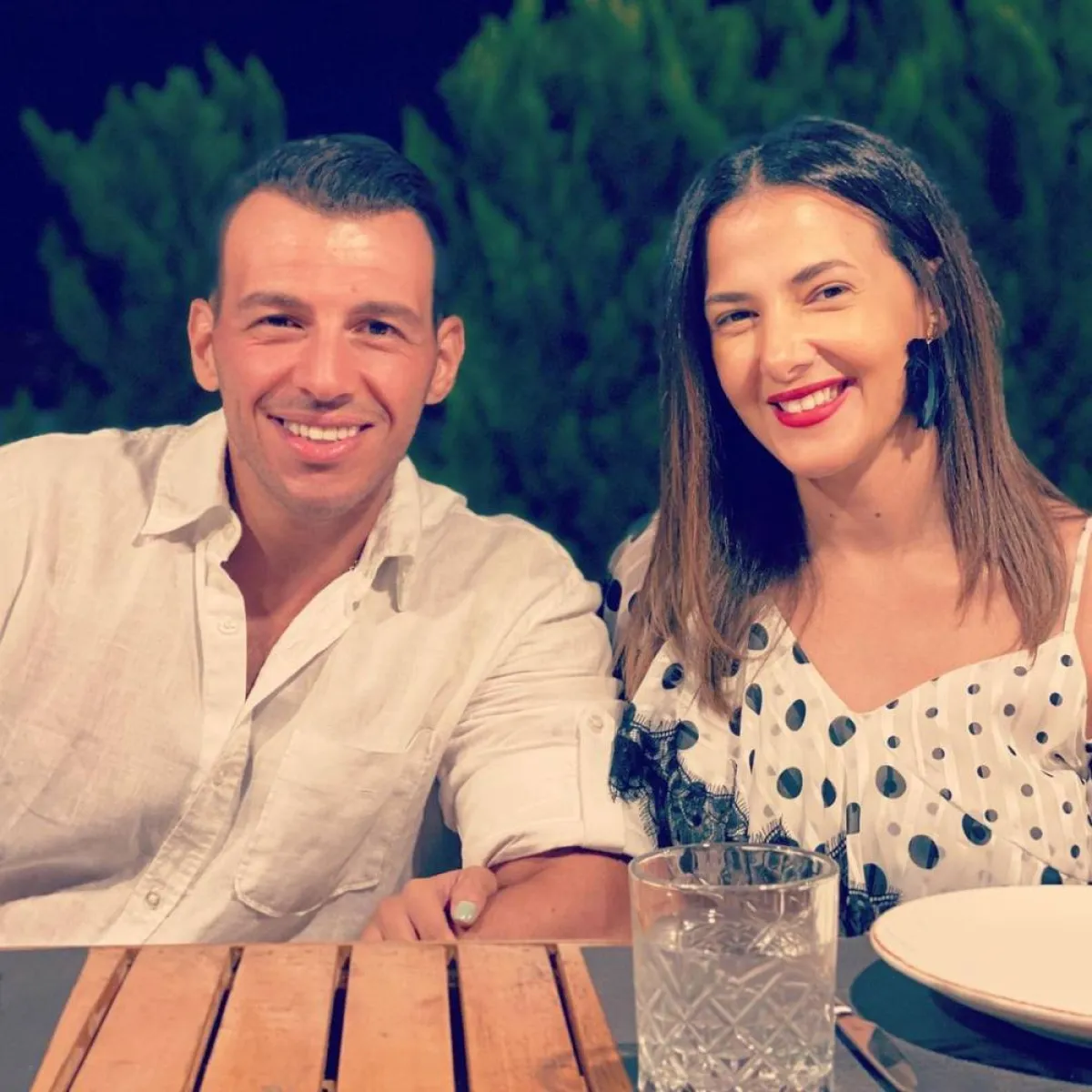 رامي ودنيا - الصورة على انستغرام دنيا