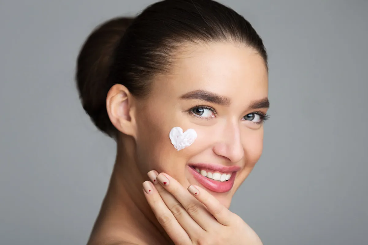 روتين العناية بالبشرة الكورية بـ 5 خطوات لبشرة نضرة