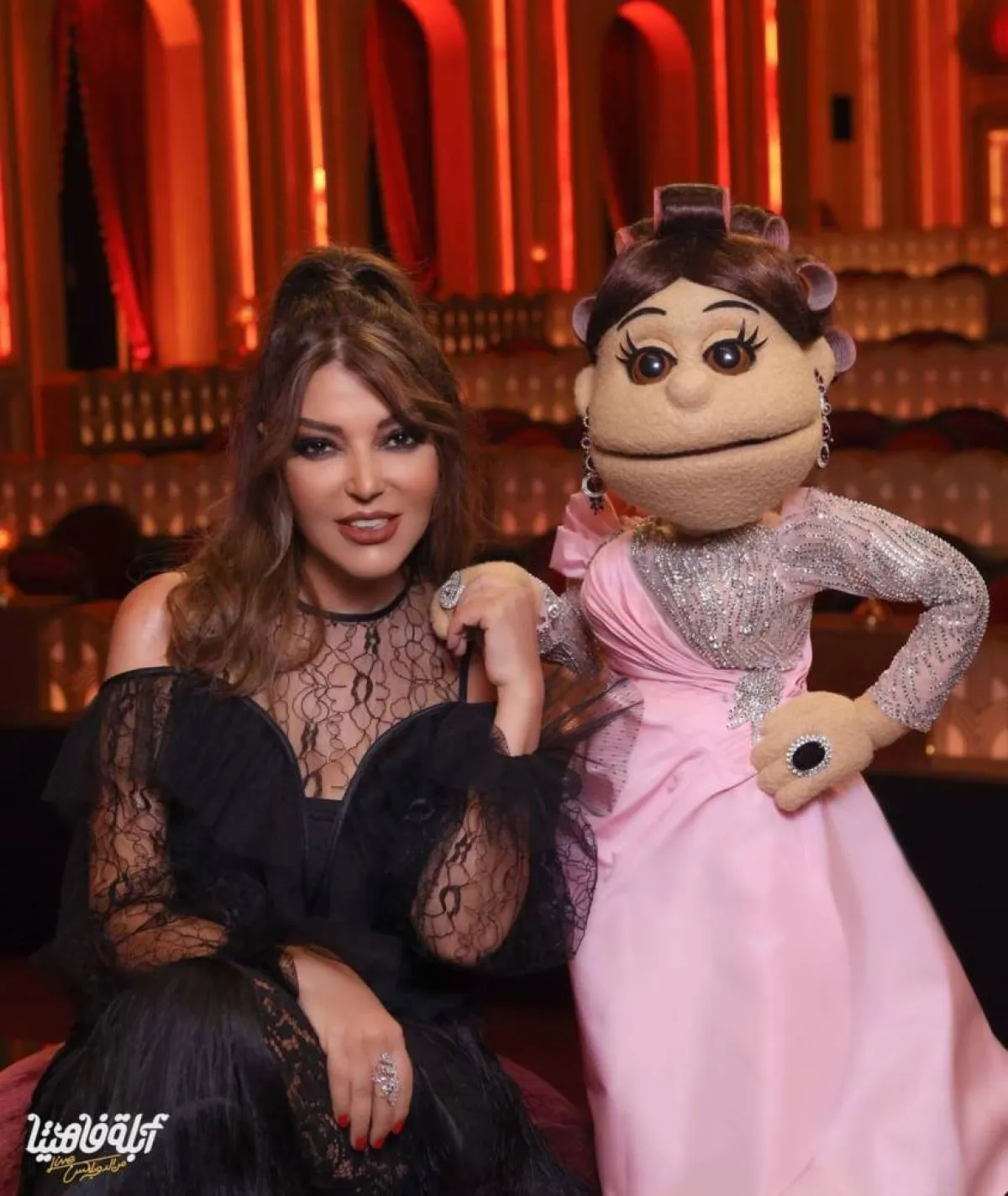 سميرة سعيد مع أبلة فاهيتا .. الصورة من حسابها على انستقرام