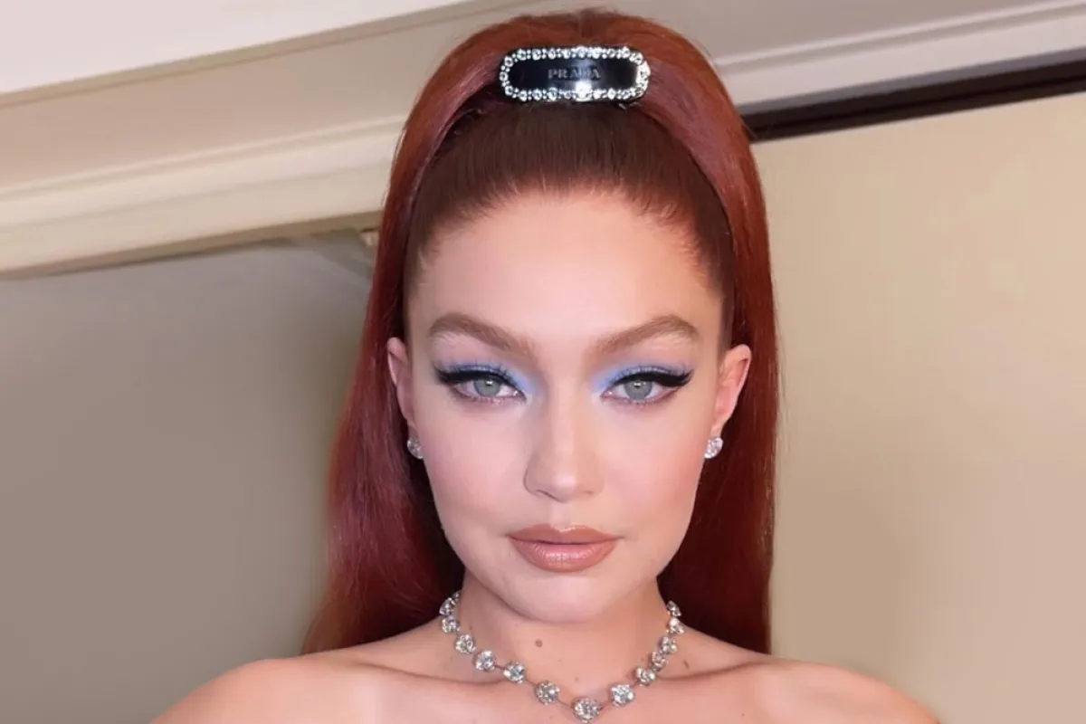 مكياج وتسريحات شعر النجمات