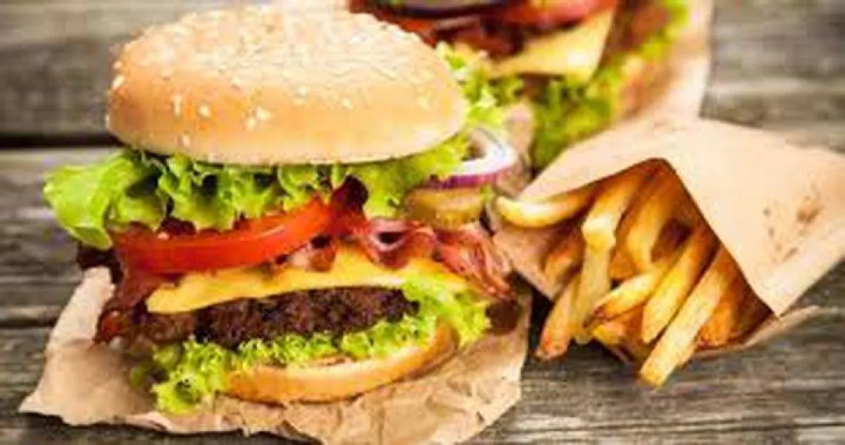 الأطعمة الدهنية والفلفل من مثيرات القولون العصبي